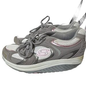 Skechers Shape Ups 11806 Gray Pink Toning Walking Shoes Women's Size US 7.5
NEW
